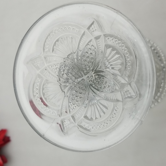 EAPG U.S. Glass Massachusetts Trumpet Vase - Picture 3 of 16